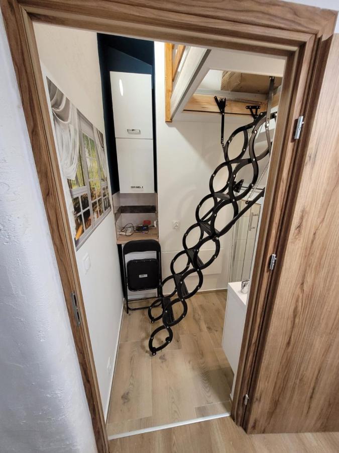 Micro Apartments 2,5 Qm - Najmniejsze Apartamenty Swiata 2,5 Mkw Krakow Exterior photo
